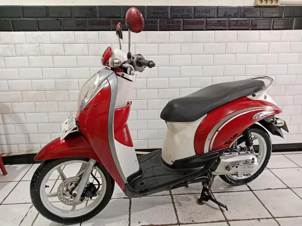 Siap pakai scoopy karbu 2011 bagus