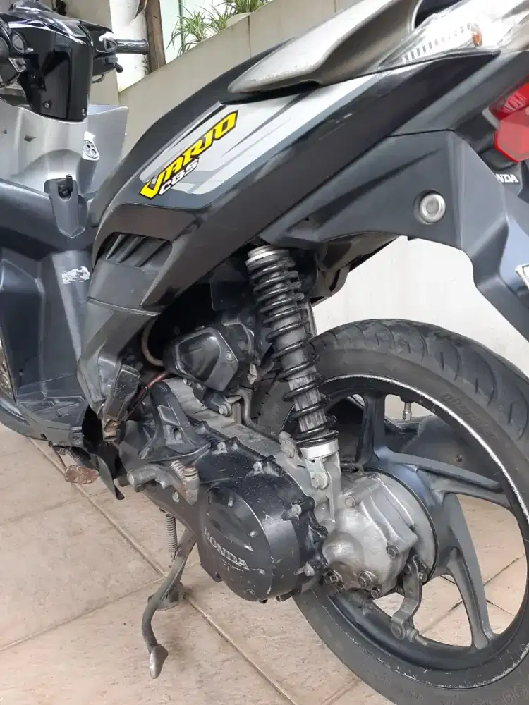 Honda vario tecno cbs tahun 2010 hitam-silver
