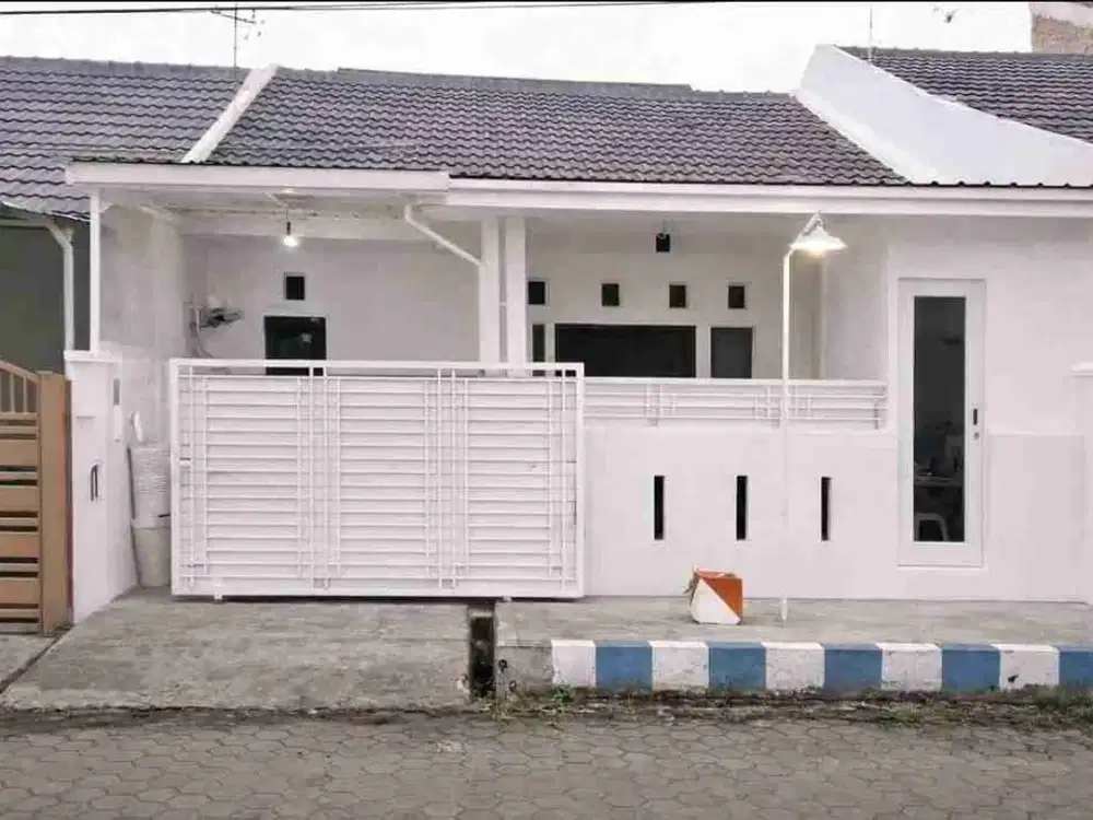 RUMAH FULL RENOVASI SIAP HUNI DIJUAL TERMURAH DI PERUMAHAN. WISMA TROPODO KEC. WARU SIDOARJO