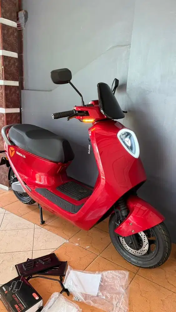 MOTOR LISTRIK YADEA G6 NEW WARNA RED BUARAN KLENDER
