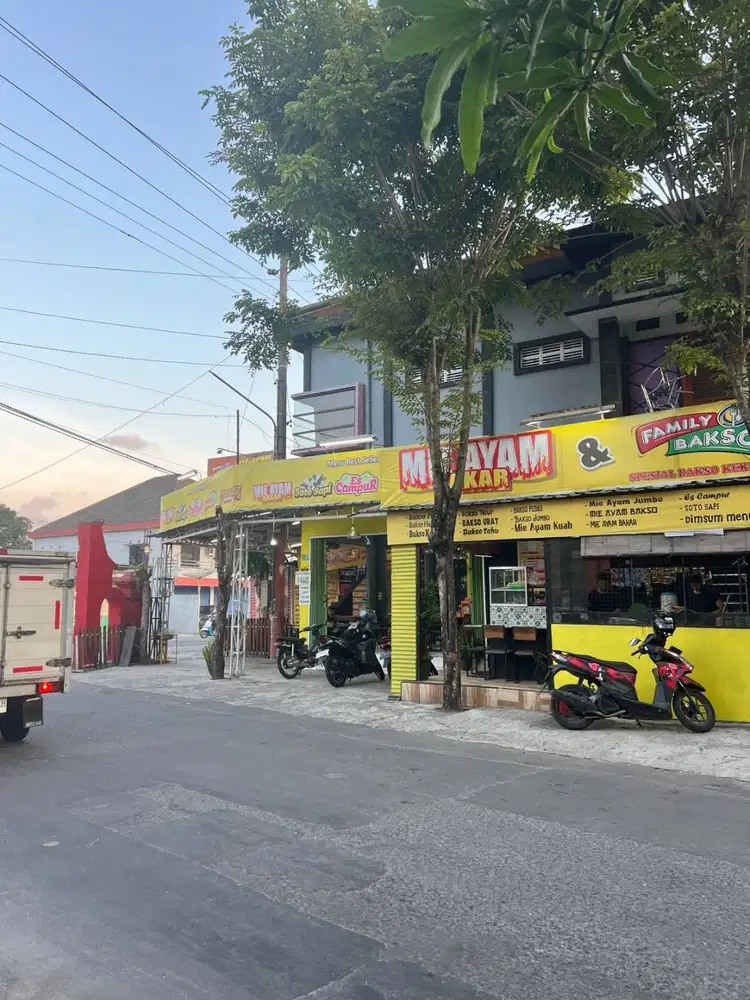 dijual ruko 2 lantai pinggir jalan strategis kalasan yogyakarta