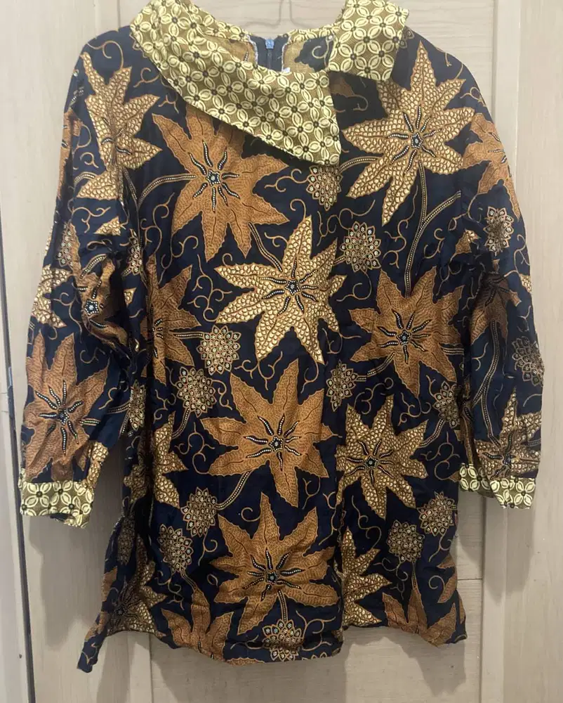 Blouse Batik Wanita – L – Motif Elegan