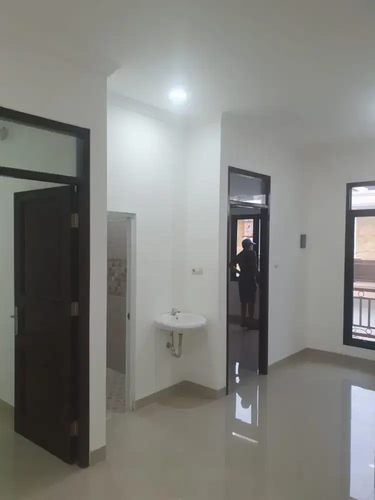 Disewakan Rumah 2 lantai pertahun 54jt khusus Bekerluarga atau Pekerja