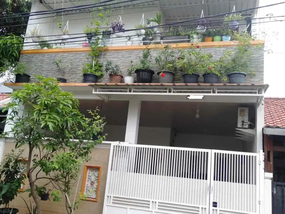 Rumah di Cluster Taman Sari, Harapan Indah, Bekasi