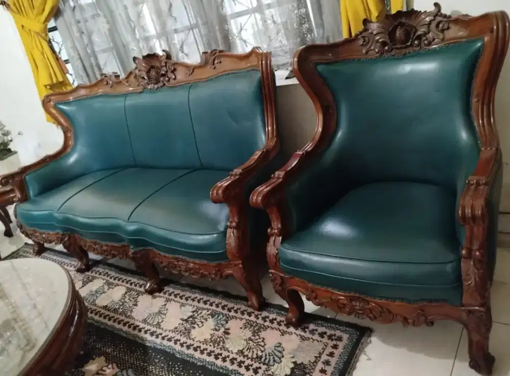 Dijual cepat kursi jati cantik set beserta meja jati lama bagus& kuat