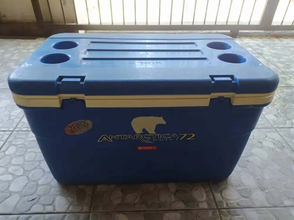 [BEKAS] LION STAR Antarctica Cooler Box 72 Lt (Penyimpan Es) - Biru