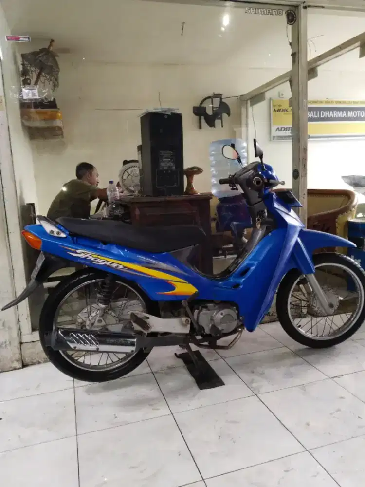 Susuki Shogun. 2003 cash. Bali dharma motor