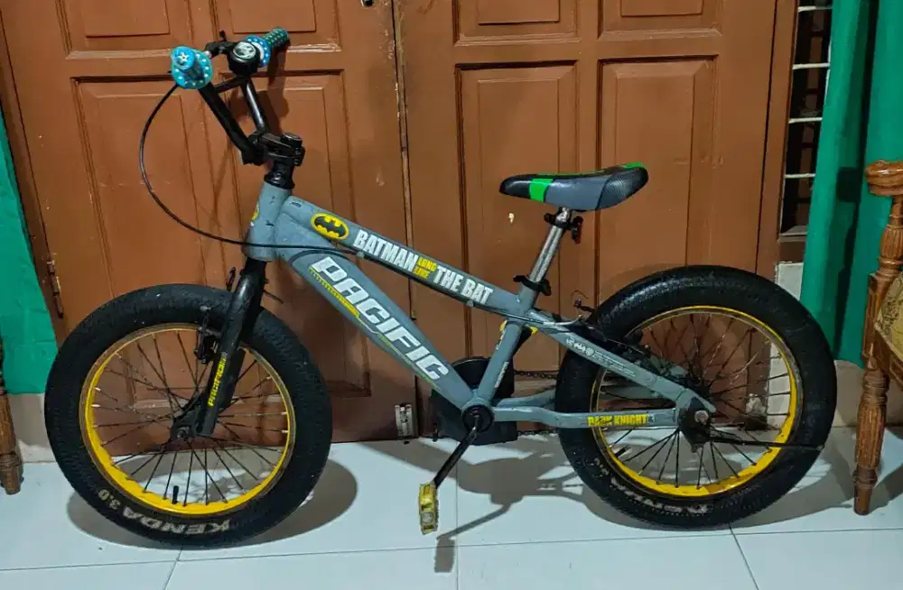 Sepeda PASIFIC BATMAN