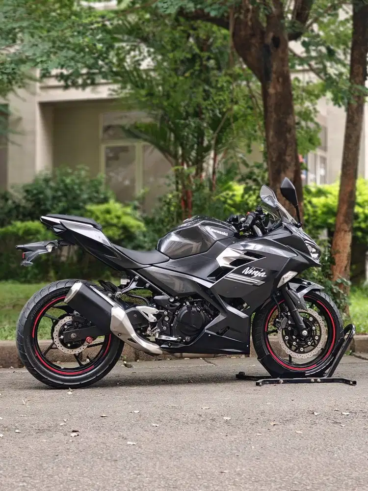 KM LOW! KAWASAKI NEW NINJA 250 FI 2021 GREY PAJAK HIDUP RASA BARU