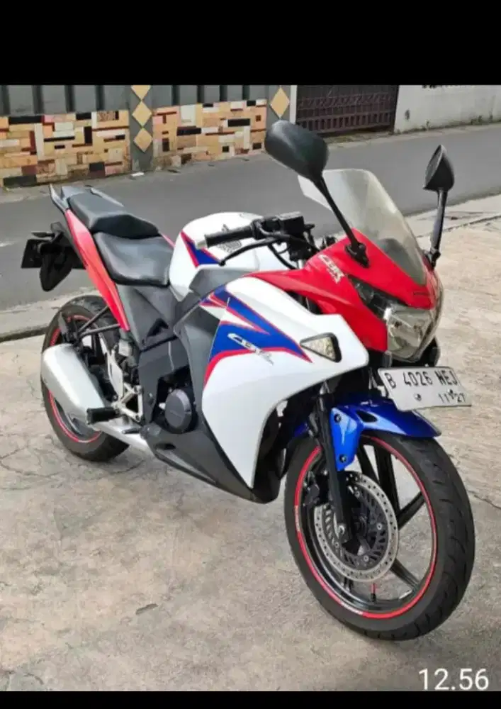 Honda CBR150R 2013