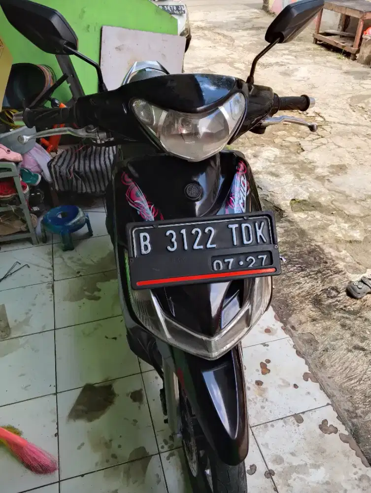 Yamaha Mio hitam 2010