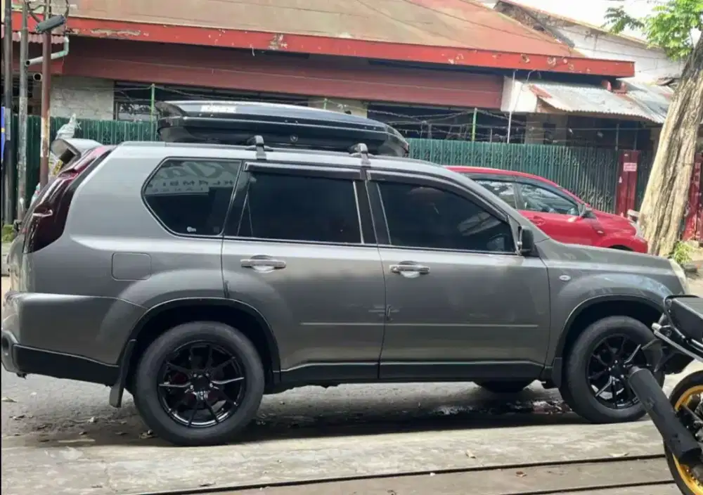 Di Jual nissan xtrail 2011 murah