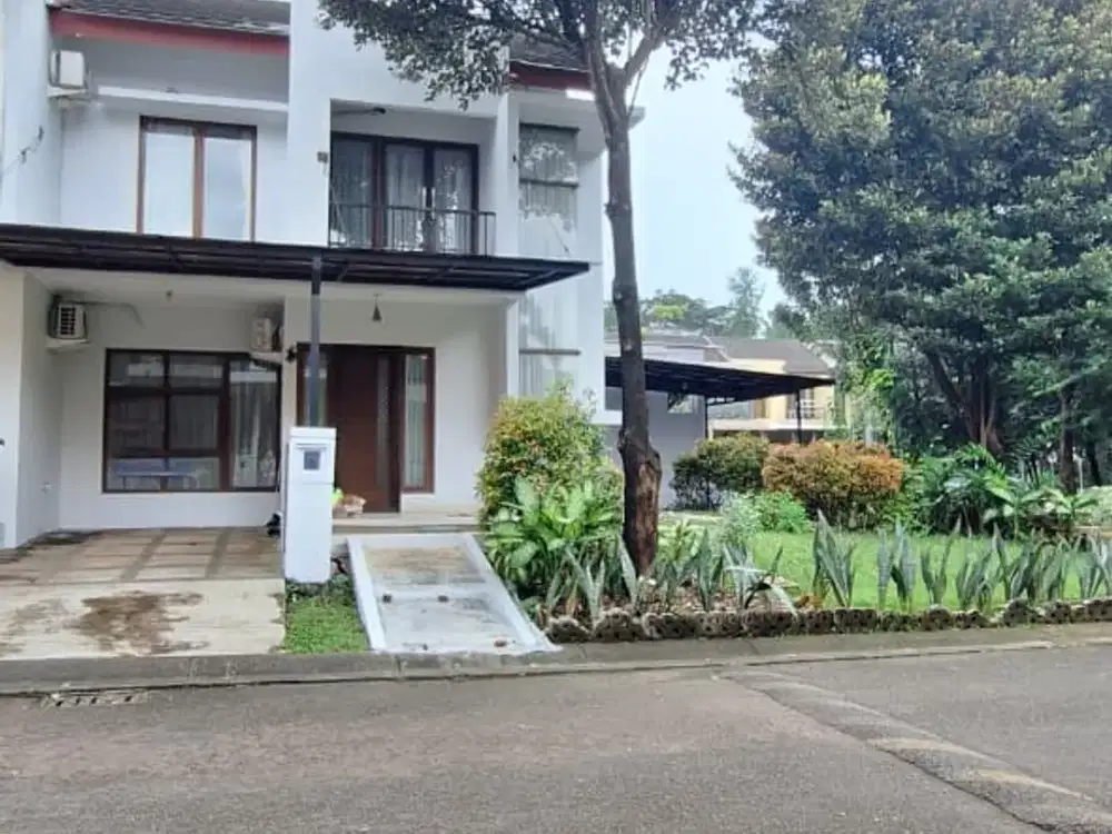 Disewakan Murah Hook di Emerald Premium Area Bintaro Jaya 9 Rumah Siap Huni Baru selesai di cat dan di bersihkan, Lokasi Strategis, Lingkungan asri, a