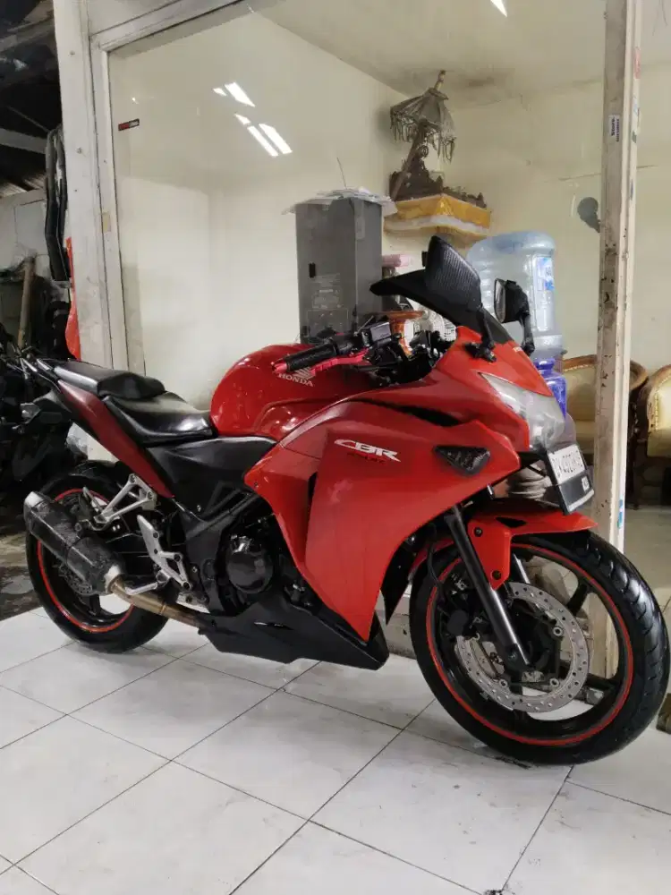 Honda CBR 250 CC thn. 2013 cash. Bali dharma motor