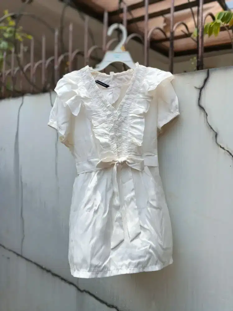 Dress Rasberry putih