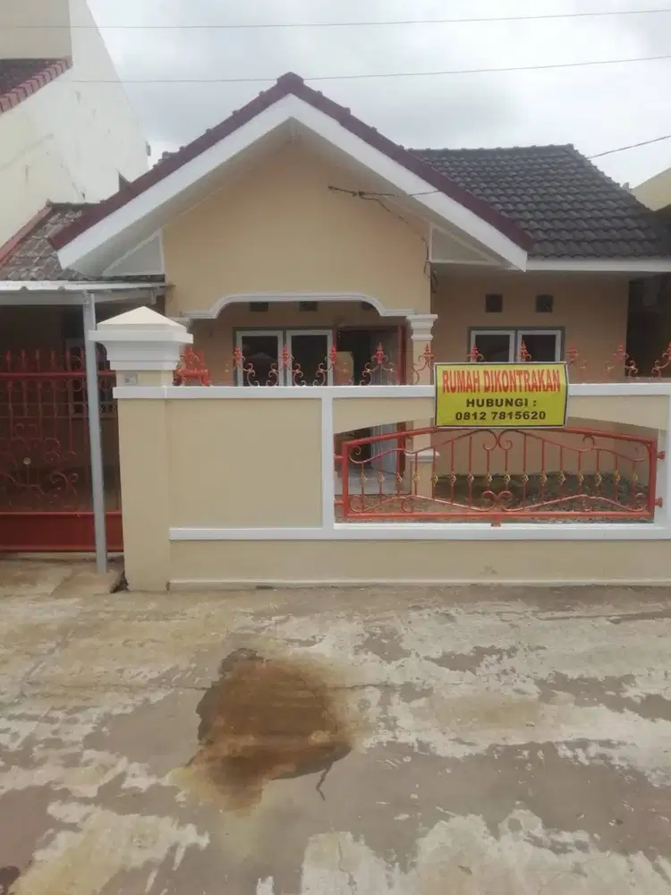 Disewakan Rumah Strategis Tipe 45, 2 KT 1 KM, Ilir Barat I Palembang