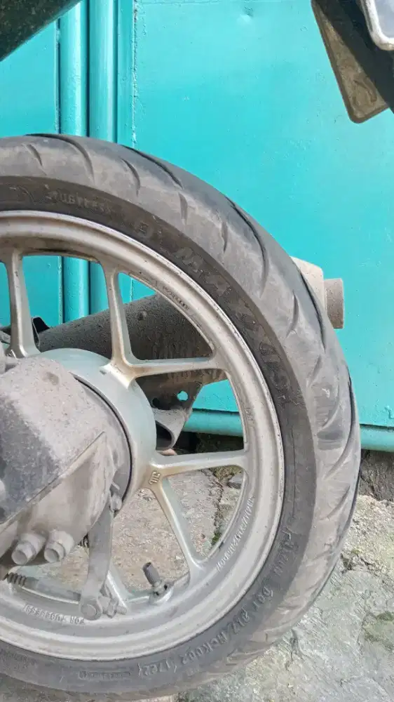 Ban Motor Maxis Grand Devil Vario 125