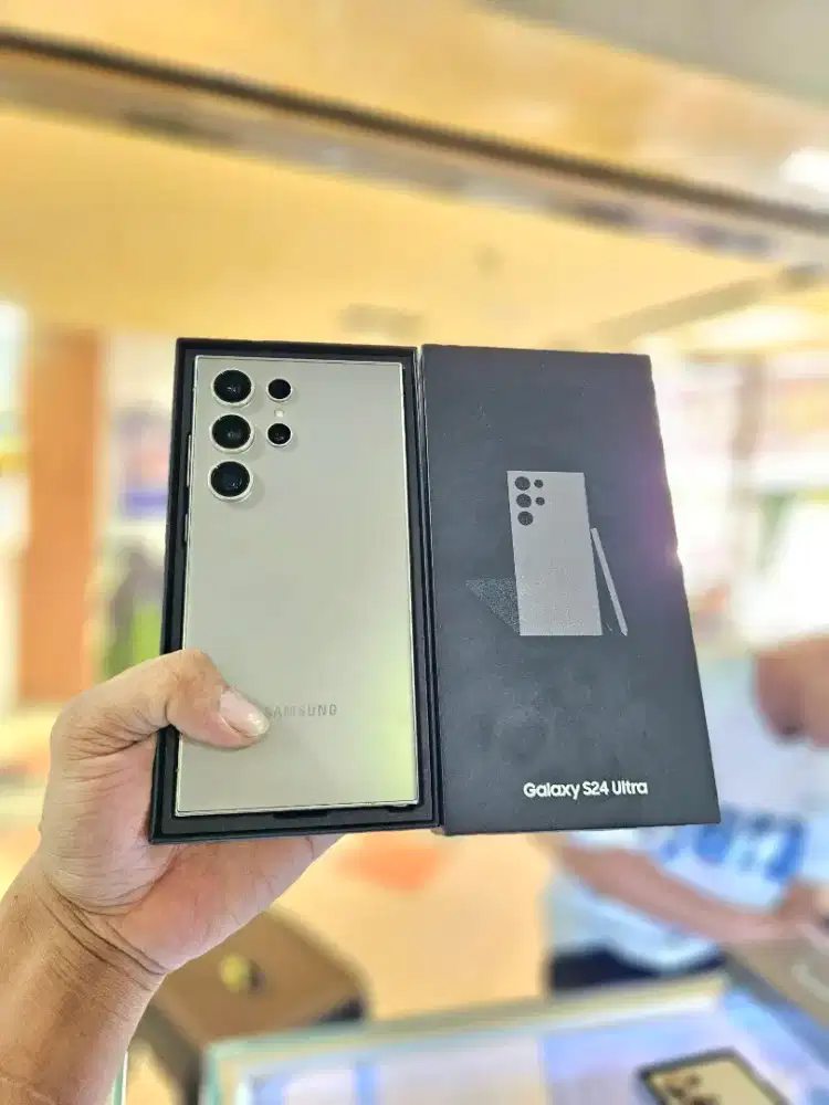 Samsung S24 Ultra 12/256 super like new