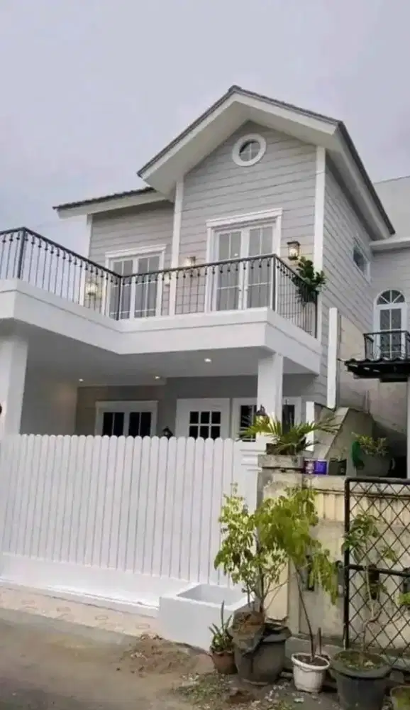 Rumah bergaya America classic