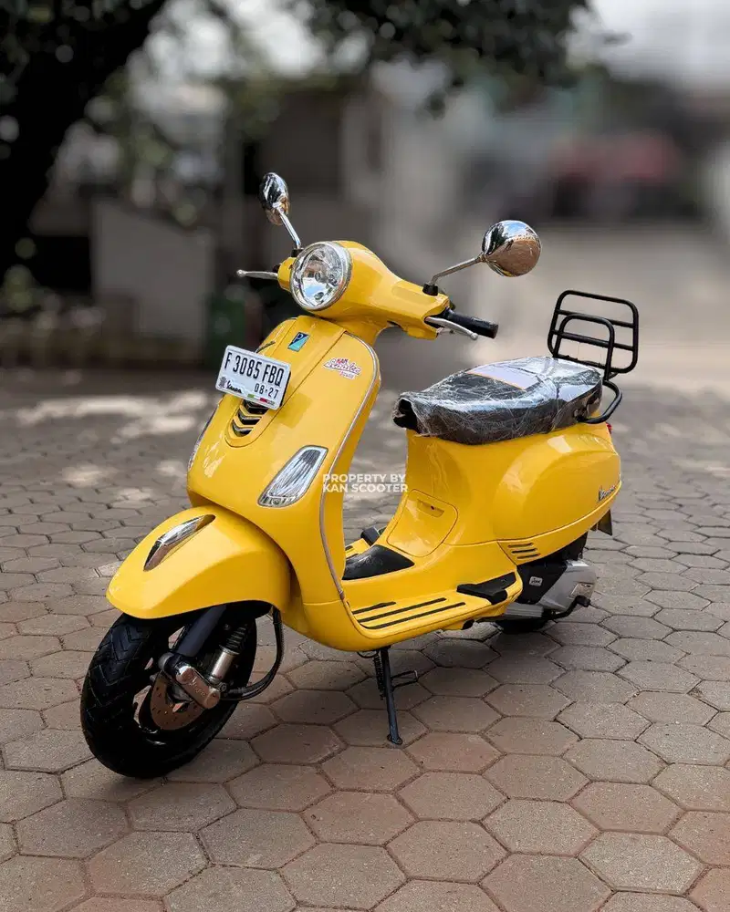 VESPA LX 125 iGET 2017 BERGARANSI