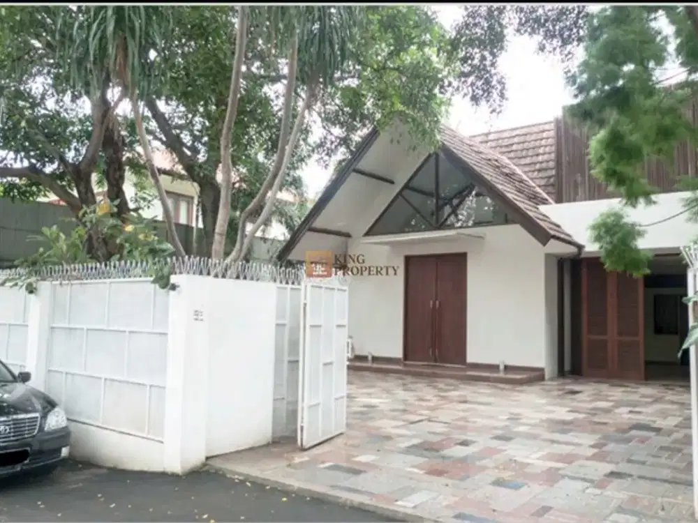 Lux Mewah Jual Rumah 2Lt. Unfurnished di Jalan Benda Dalam Jakarta Selatan Fasilitas Kolam Renang Pribadi, Study Room Dekat Lippo Mall Kemang & Tol