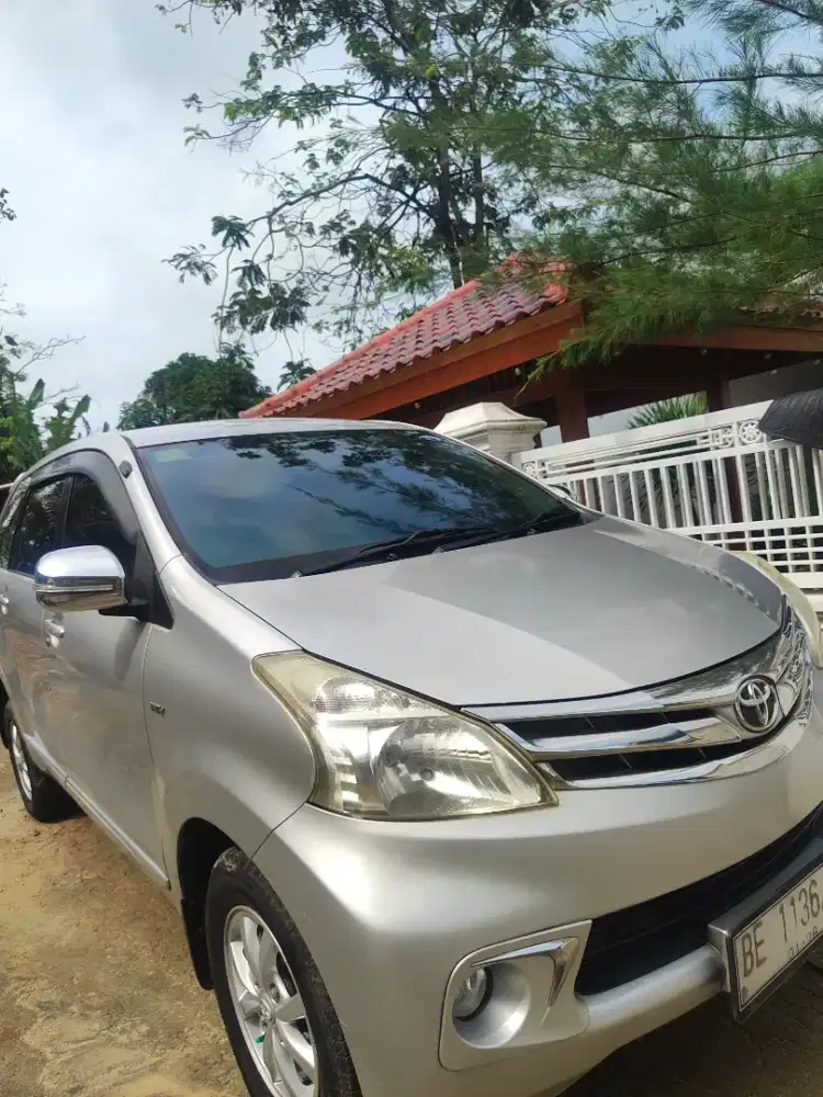 Avanza  G tahun 2012 warna silver