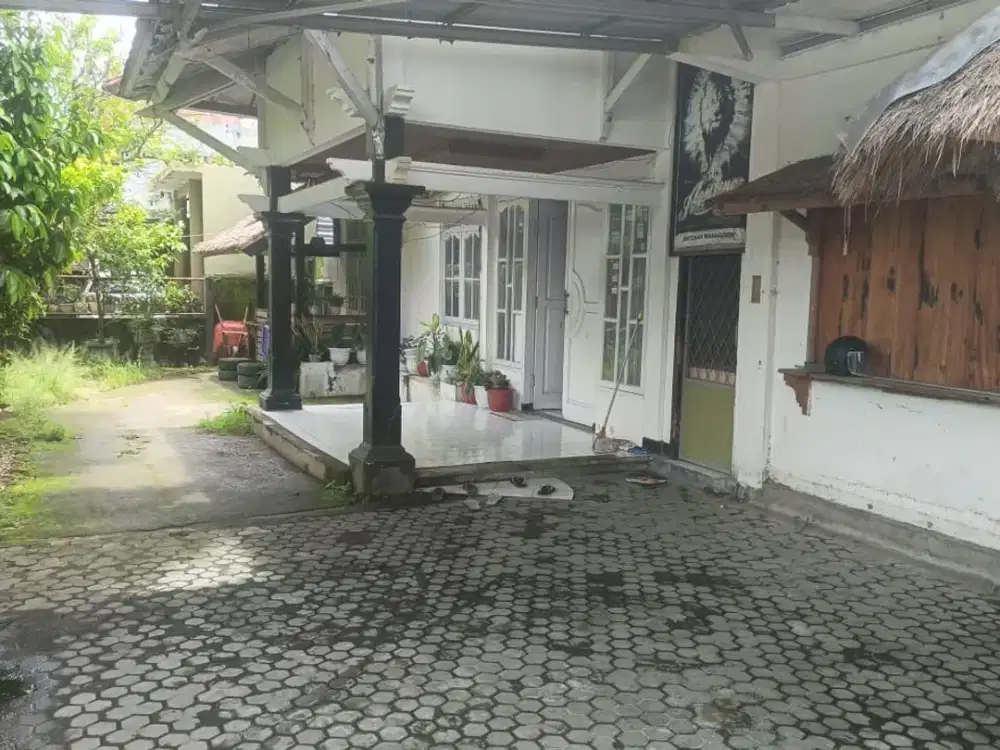 Rumah di Rembiga dekat Hotel Lombok Astoria
