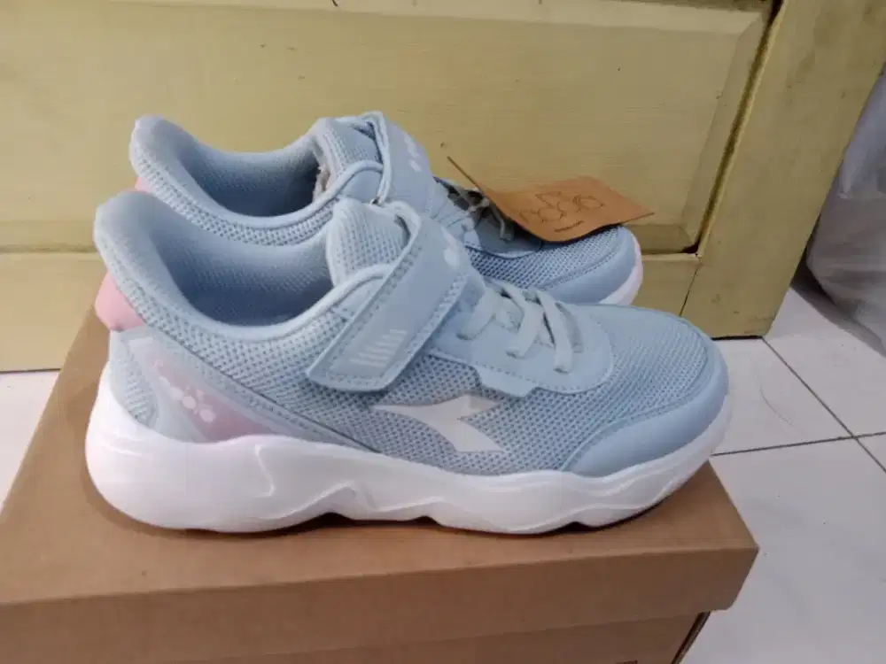 Sepatu Diadora HARMAN jr