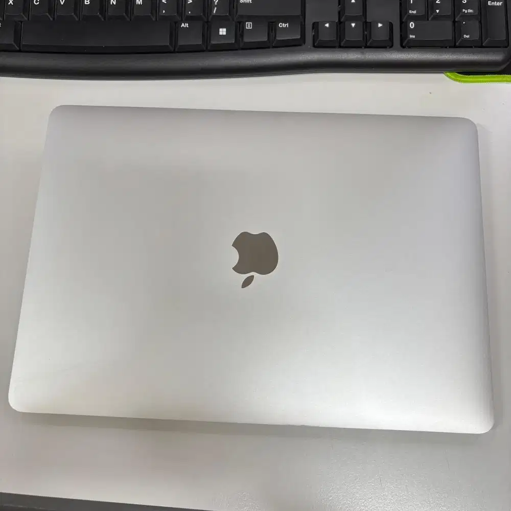 Macbook Air M1 8GB