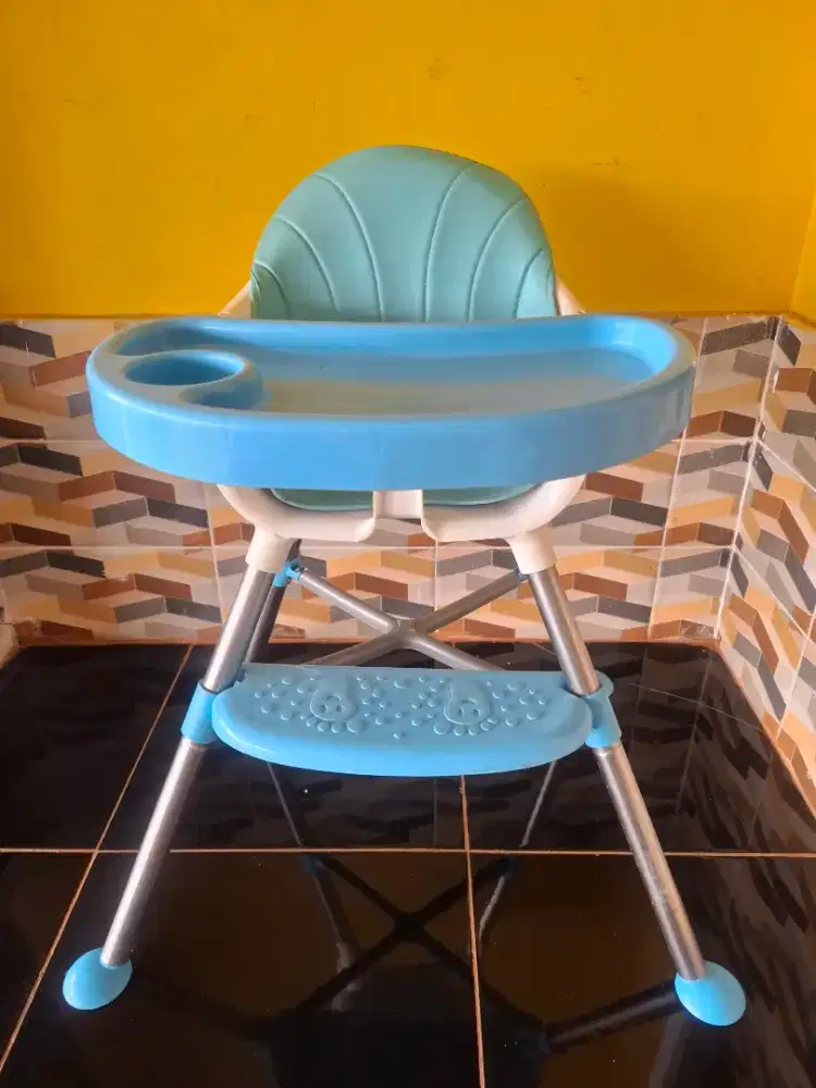 Kursi Makan Bayi