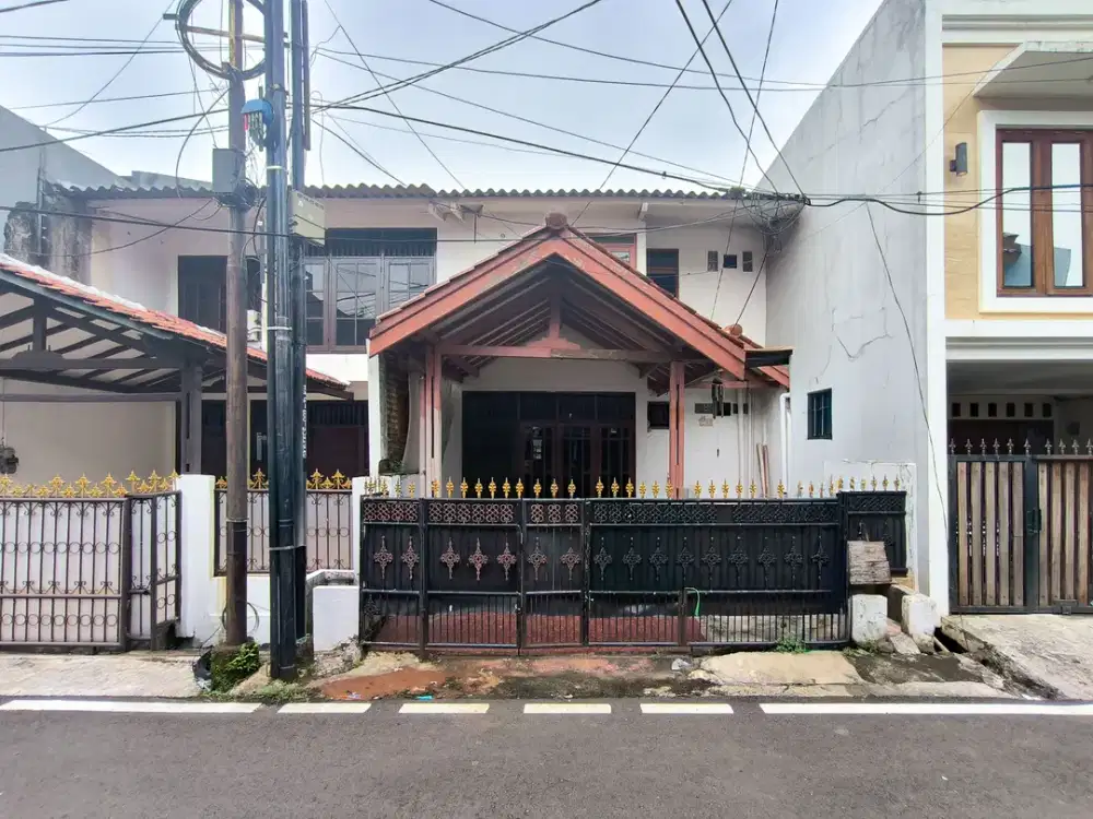 Rumah LB 100 Strategis 8 Mnt ke Stasiun Klender Baru Siap Huni J-41160