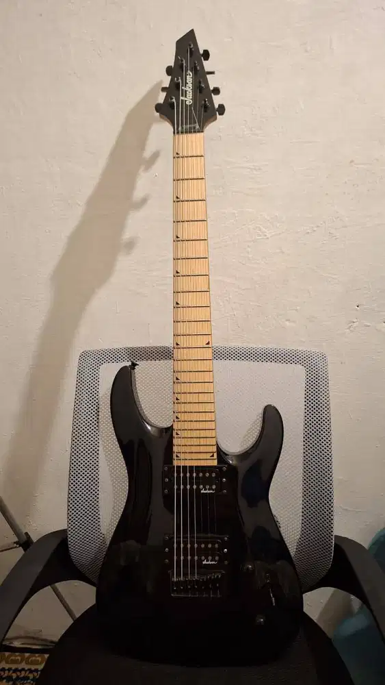 Gitar Jackson JS 22-7 ( 7 String not ibanez not cort not shechter)
