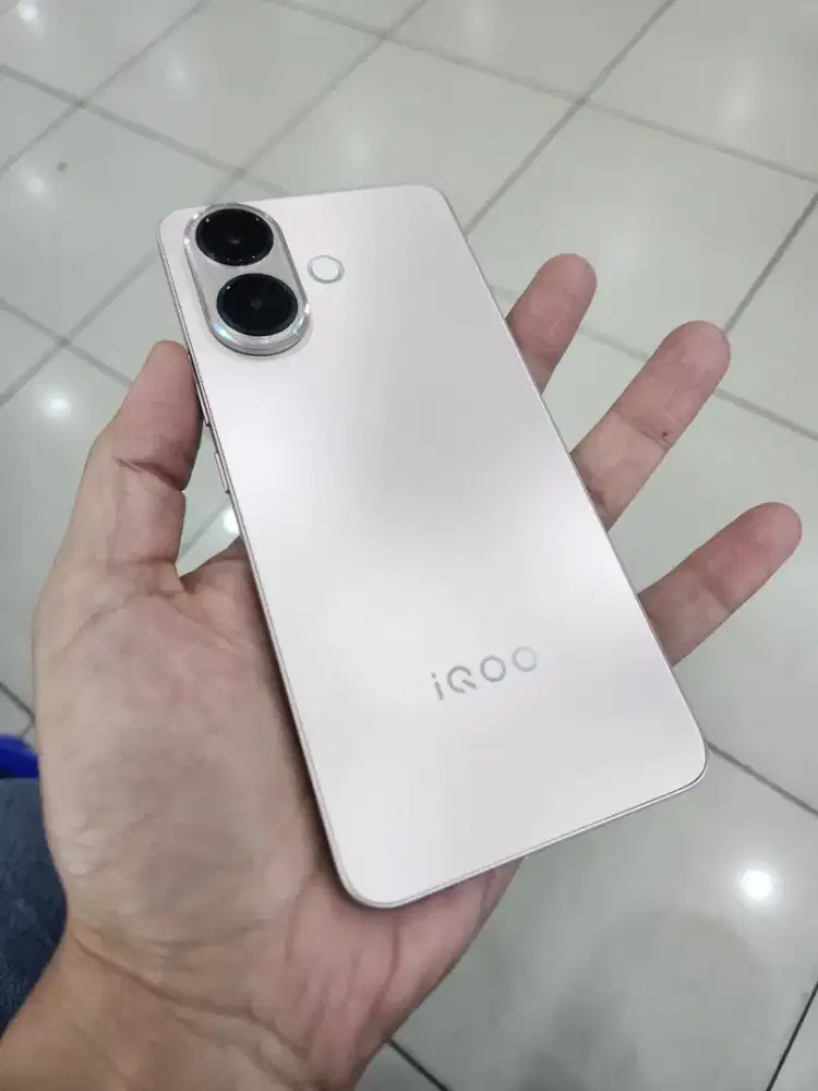 Iqoo z10r 12/256 jaringan 5G resmi Indonesia