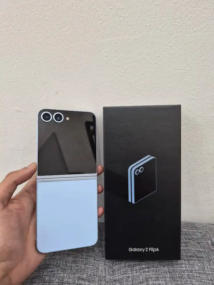 Samsung Z flip 7 5g 12/256gb