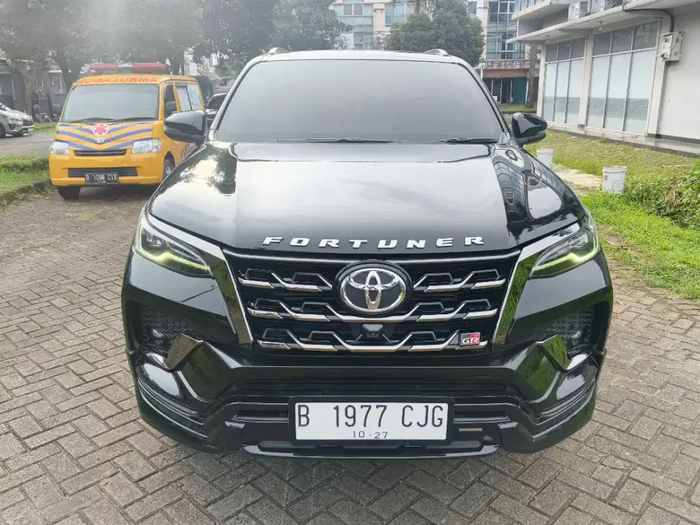 FORTUNER VRZ GR SPORT 2.8 2022