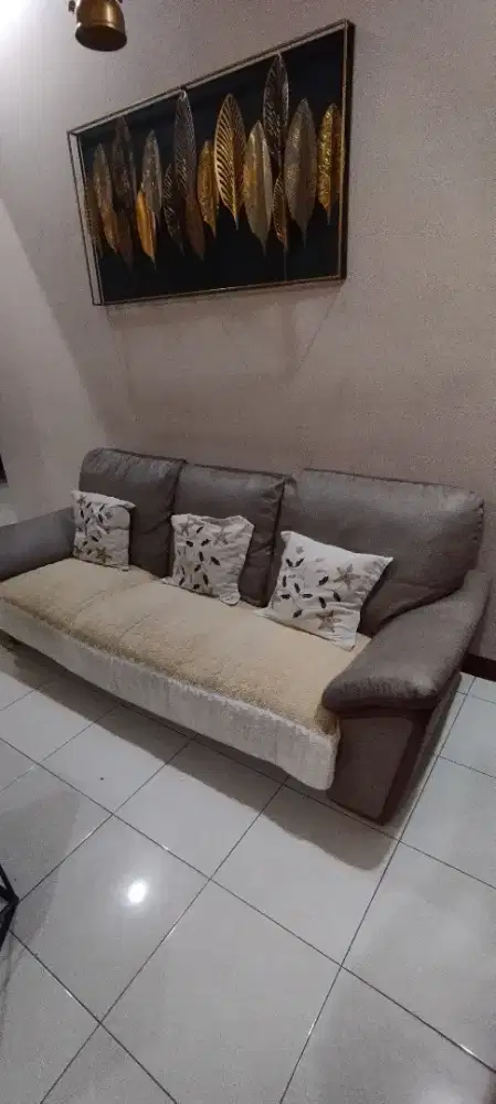 Sofa 3 Seater Ex Informa