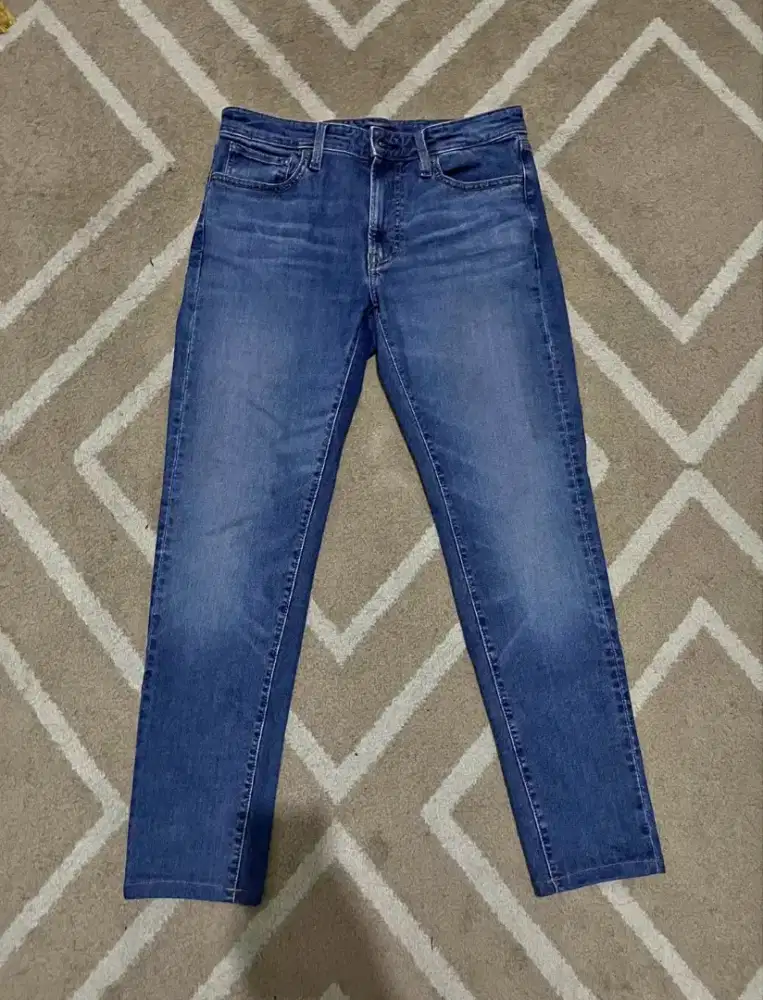 Celana Jeans Merk UNIQLO
