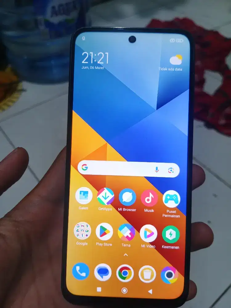 POCObyXIAOMItypeM6 ram 8GB rom 256GB like new