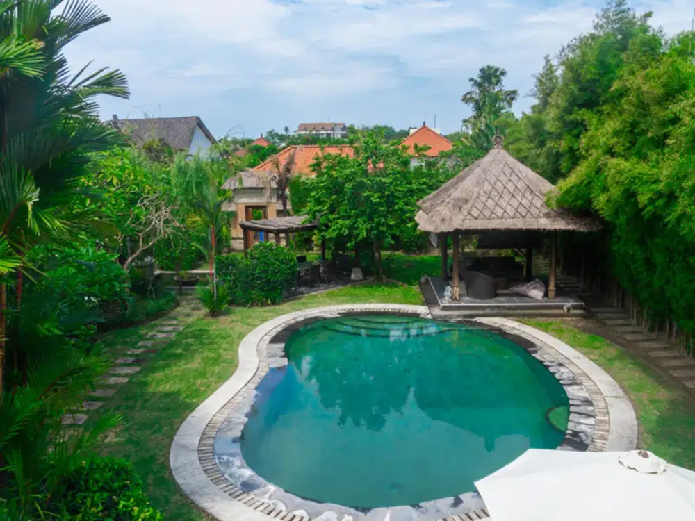 Leasehold - Tropical Estate with Huge Garden - Walking Distance to Berawa Beach, Canggu, Bali