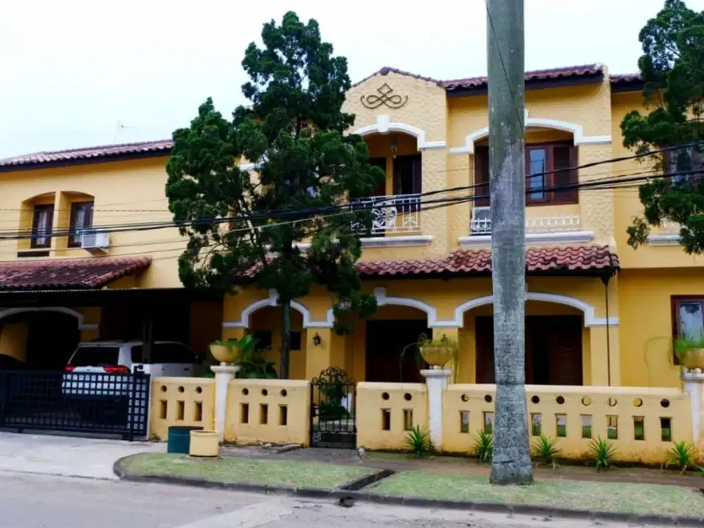 Rumah 5 Kamar Tidur Hadap Timur 9 menit ke Gerbang Tol Brigif J-44036