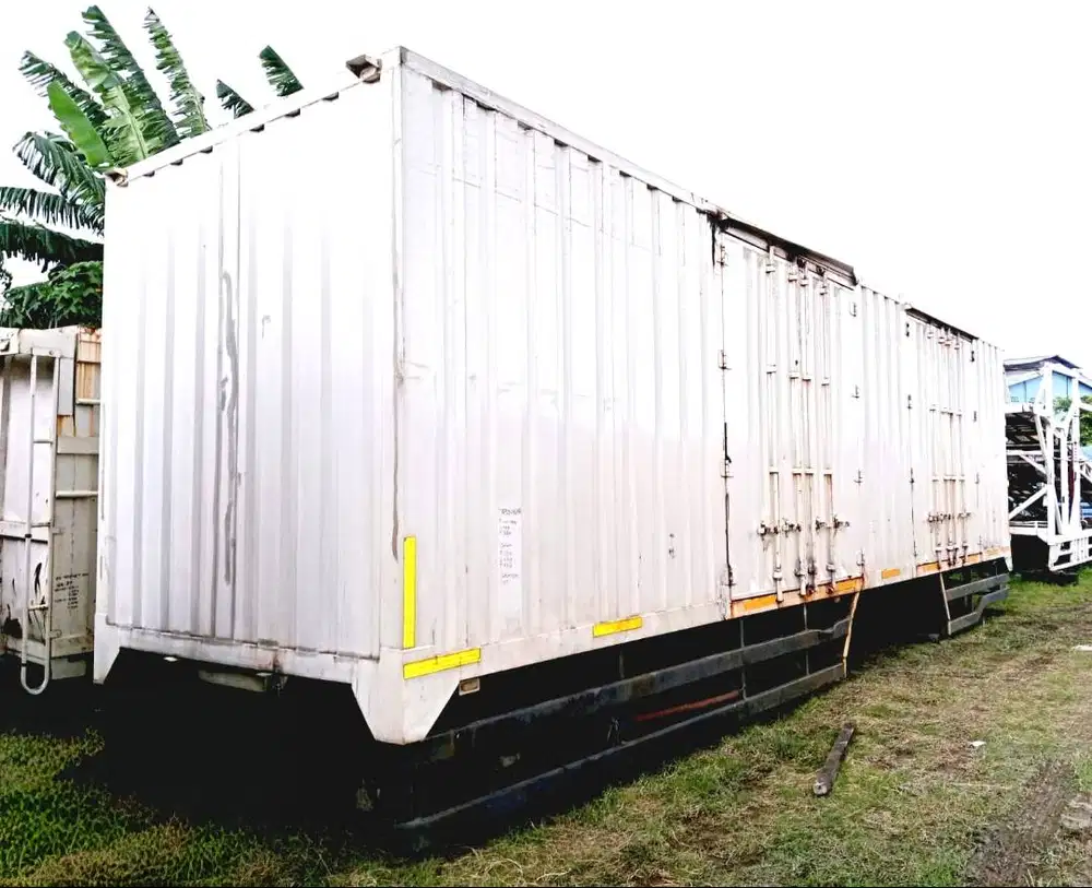 MURAH Box besi Tronton 6x2 Mitsubishi Fuso Fighter bok super LONG