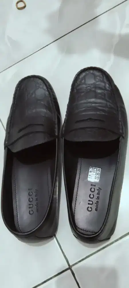 Sepatu Gucci made in intaly