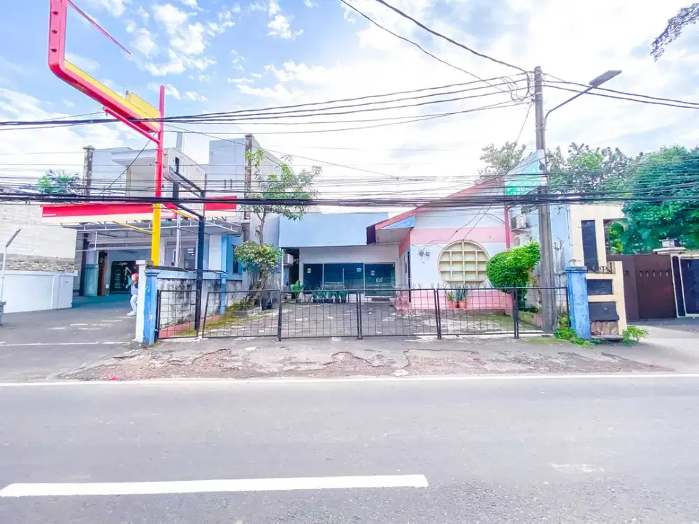 Rumah Luas LT 200 Siap Huni Dekat RSUD Pasar Minggu Bisa KPR J-42096