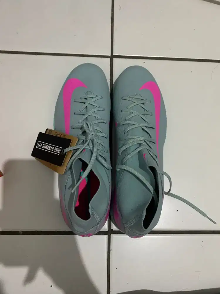 Sepatu futsal NIKE SUPERFLY 10 ACADEMY