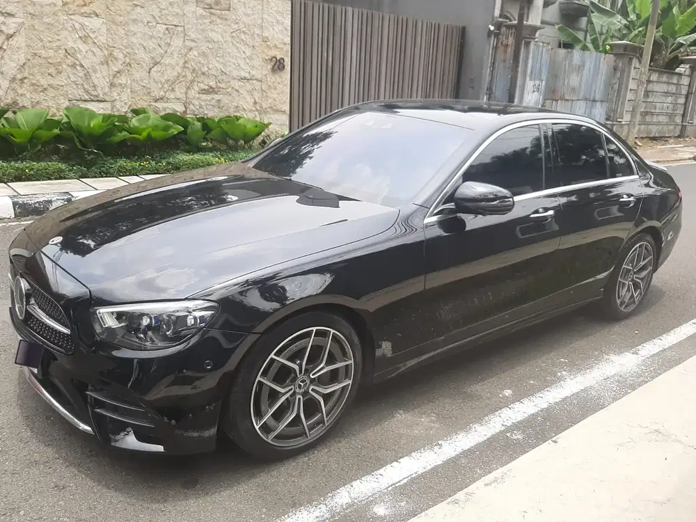 Mercedes-Benz E300 2021 Bensin