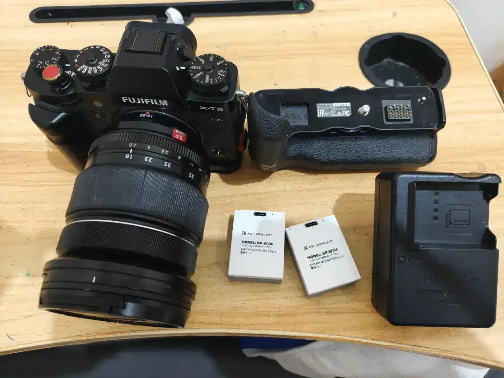 Fuji Film XT3 + Lensa Fujinon XF 16-55 F2.8