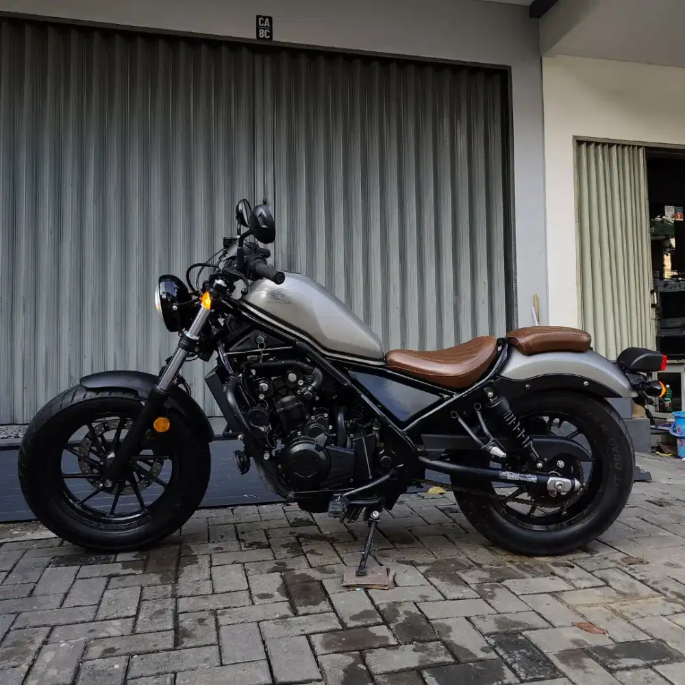 Moge Cruiser Honda CMX Rebel 500 th 2018 Km 3rb Like New Antik Modif