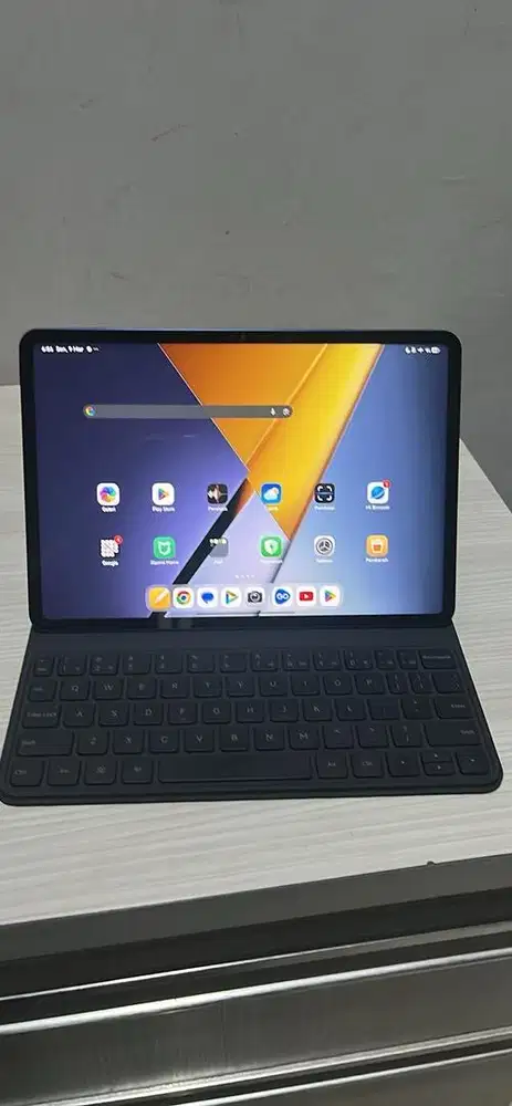 Poco Pad X1 dan keyboard