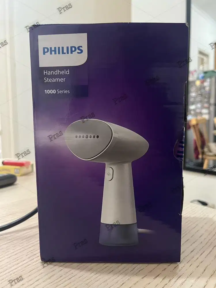 Philips handheld steamee 1000 series (BNIB)