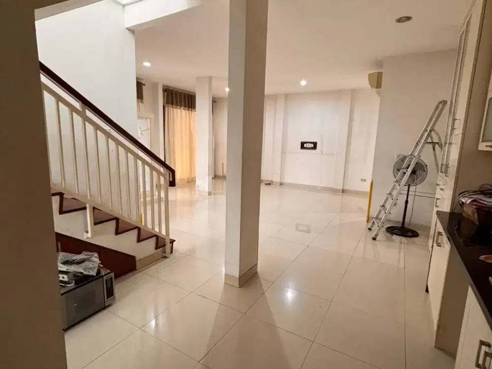 Dijual Rumah Di Puri Intas Pegangsaan Dua Jakarta Utara